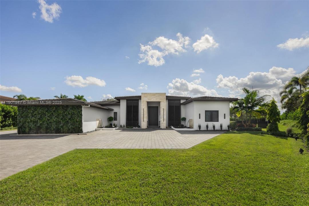 14940 SW 16th Ct, Davie, Florida 33326