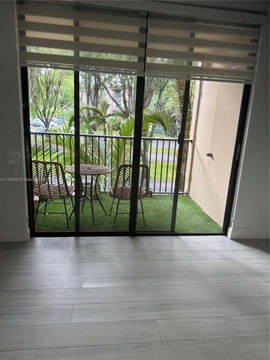 14311 N Kendall Dr 206A, Miami, Florida 33186, HOA KỲ