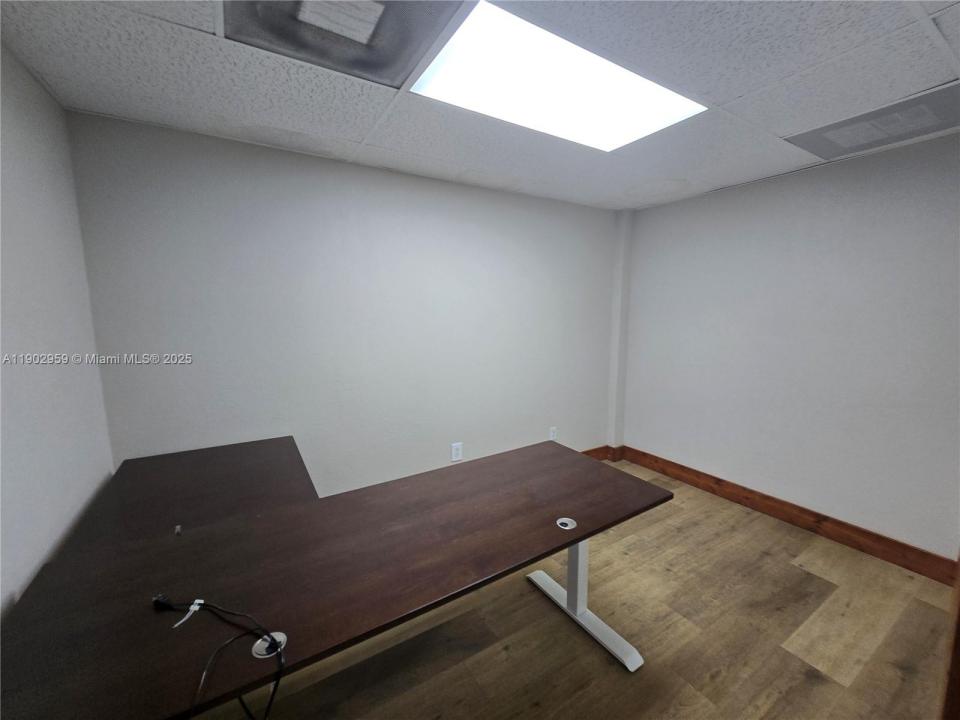 3580 NW 32nd St, Miami, פלורידה 33142, ארצות הברית של אמריקה 