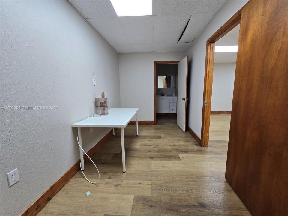 3580 NW 32nd St, Miami, פלורידה 33142, ארצות הברית של אמריקה 