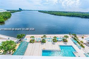 300 Bayview Dr 509, Sunny Isles Beach, פלורידה 33160, ארצות הברית של אמריקה 