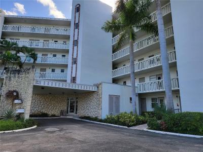 3181 S Ocean Dr 306, Hallandale Beach, Florida 33009, USA
