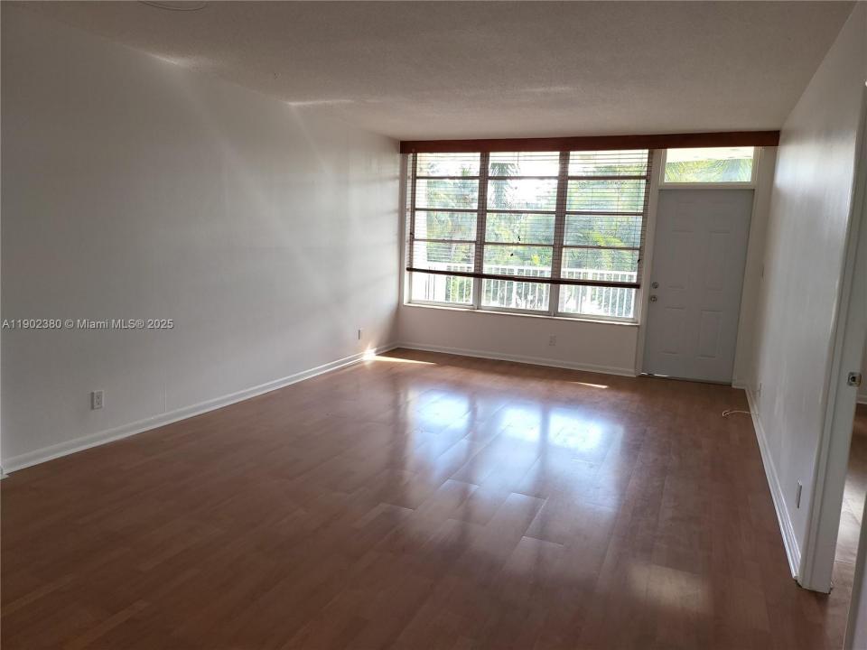 3181 S Ocean Dr 306, Hallandale Beach, フロリダ 33009, アメリカ合衆国