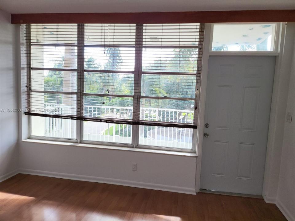 3181 S Ocean Dr 306, Hallandale Beach, フロリダ 33009, アメリカ合衆国