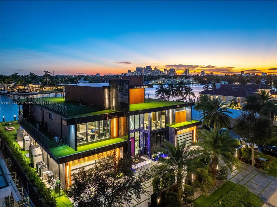 733 Middle River Dr, Fort Lauderdale, 佛罗里达州 33304, 美国