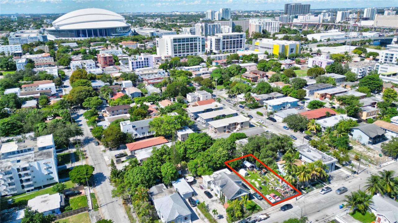 428 NW 10th Ave, Miami, Floride 33128, États-Unis