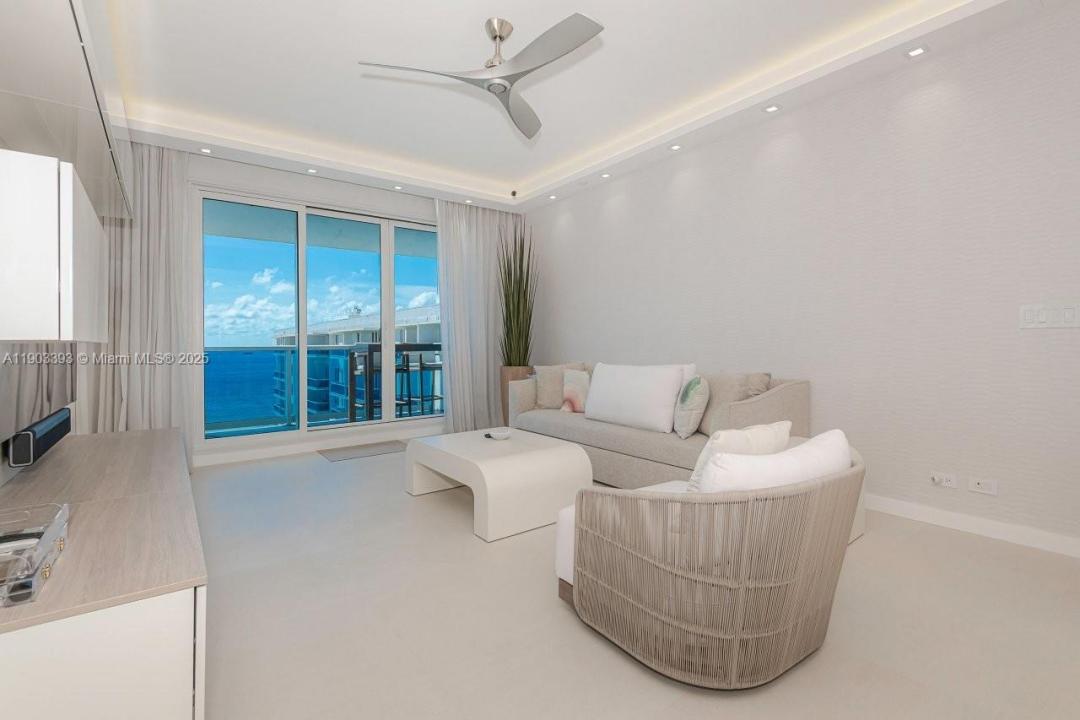2301 Collins Ave PH20, Miami Beach, Floride 33139, États-Unis