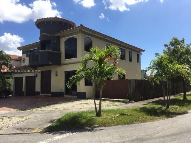 14492 SW 22nd Ter, Miami, Флорида 33175, Соединенные Штаты