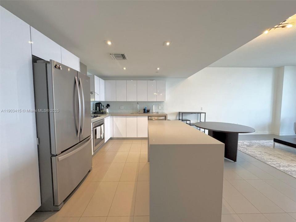 1600 NE 1st Ave 3417, Miami, Flórida 33132, Estados Unidos