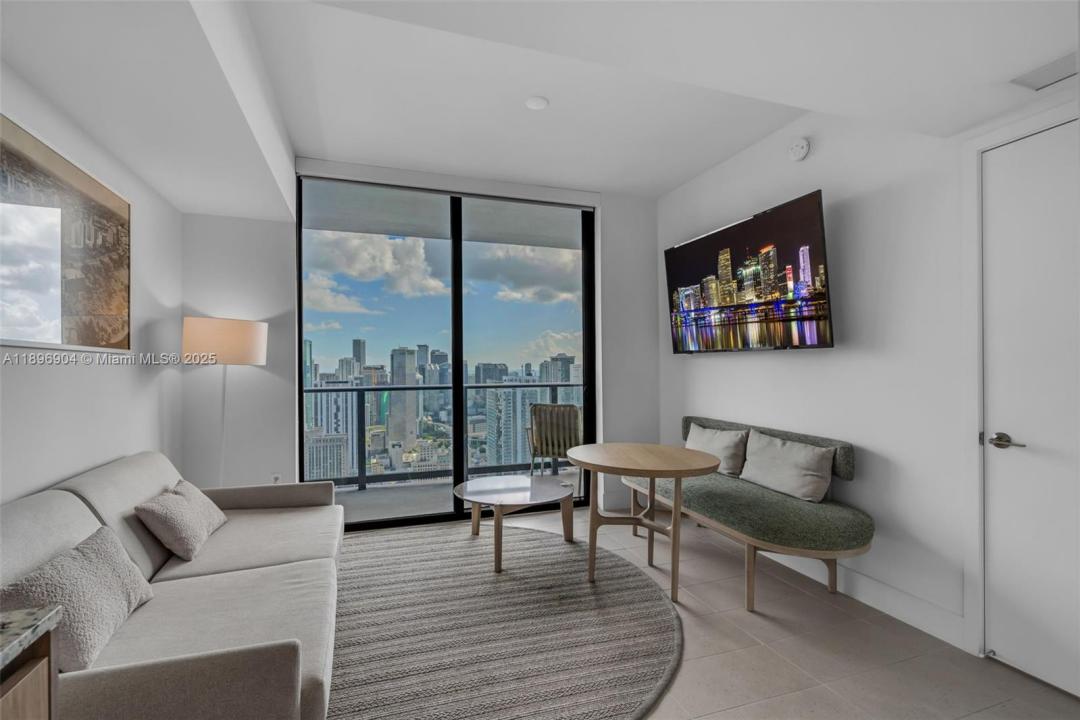 159 NE 6th St 4514, Miami, Florida 33132, Stati Uniti