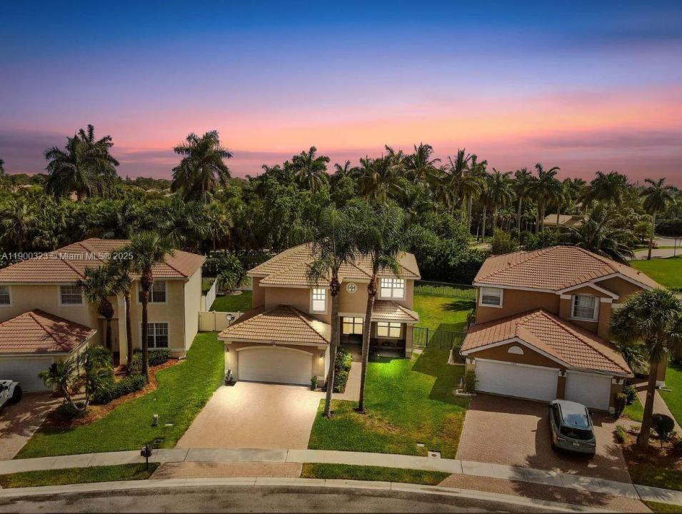 5337 Grand Banks Blvd, Green Acres, Florida 33463