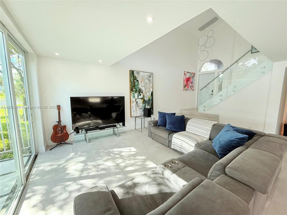 10626 NW 7th St 10626, Pembroke Pines, フロリダ 33026, アメリカ合衆国