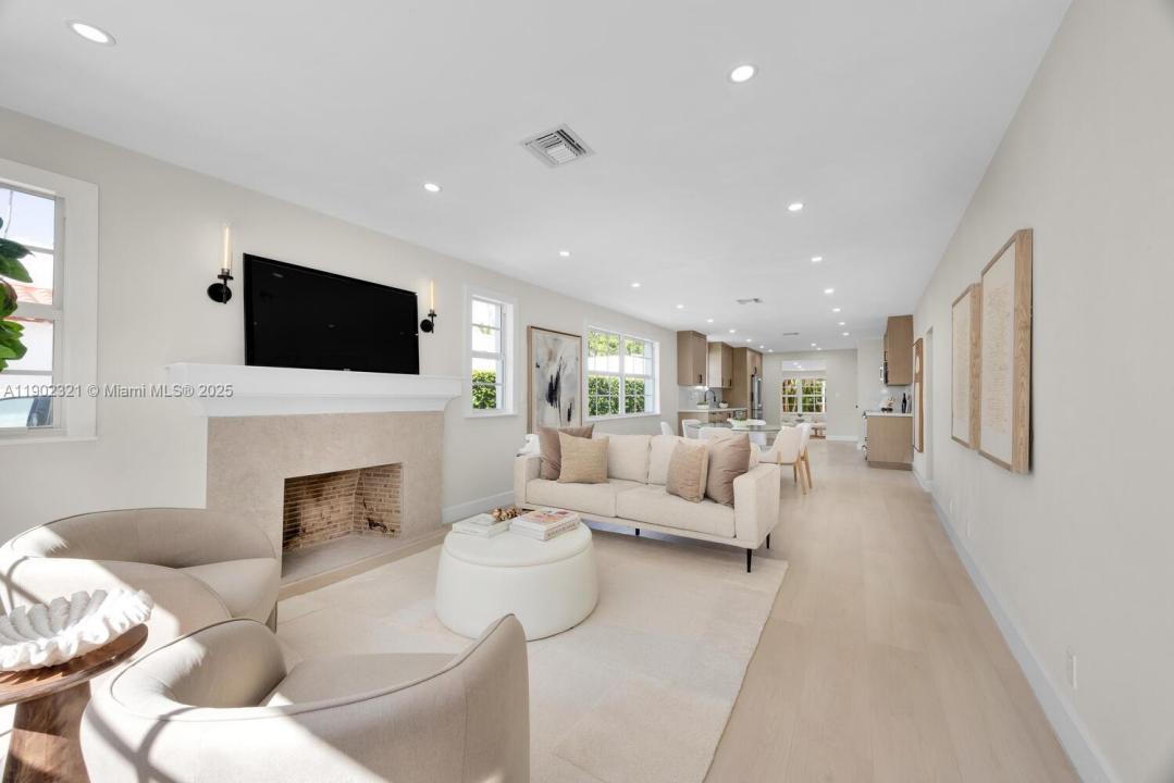 1213 La Mancha Ave, Coral Gables, Florida 33134, Estados Unidos