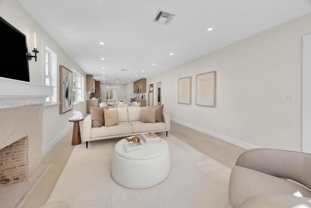 1213 La Mancha Ave, Coral Gables, Florida 33134, Estados Unidos