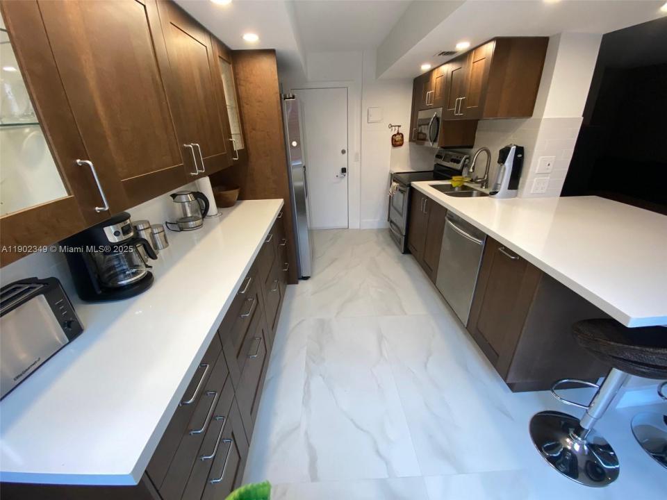 3161 S Ocean Dr 1210, Hallandale Beach, Florida 33009, Stati Uniti