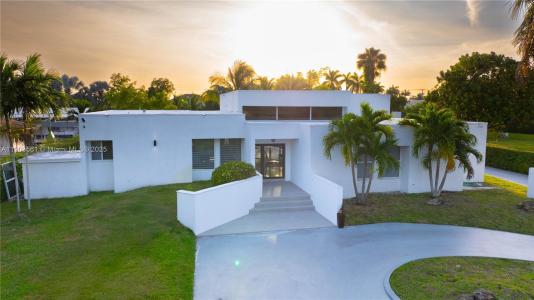 290 NW 125th Ave, Miami, Florida 33182, USA