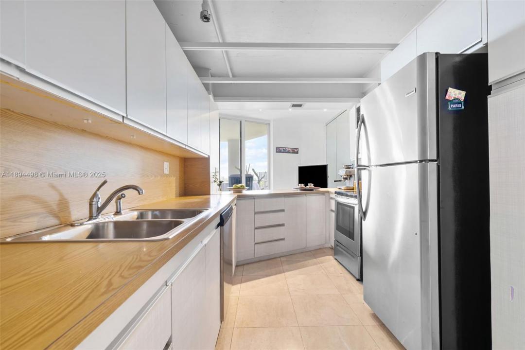 4000 Towerside Ter 1107, Miami, Flórida 33138, Estados Unidos