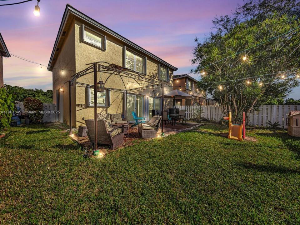 875 NW 99th Ave, Plantation, Floride 33324, États-Unis