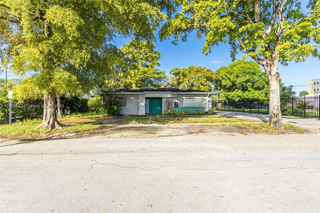 16190 NE 11th Ct, North Miami Beach, Florida 33162, Estados Unidos