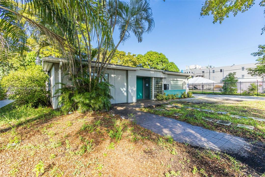 16190 NE 11th Ct, North Miami Beach, Florida 33162, Estados Unidos