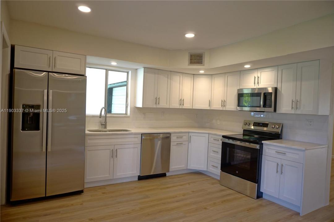 971 Fulton Ln NE, Palm Bay, 佛罗里达州 32905, 美国