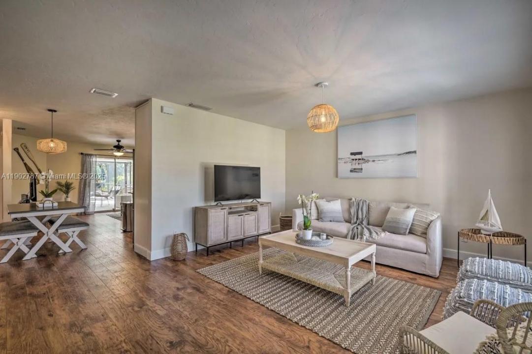 558 102nd Ave 0, Naples, Florida 34108