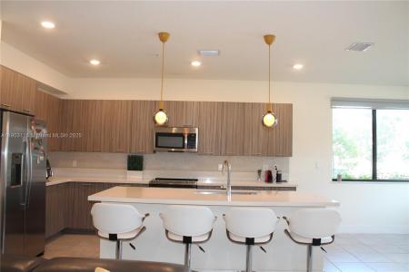 8265 NW 41 ST C-110, Doral, Florida 33166, USA