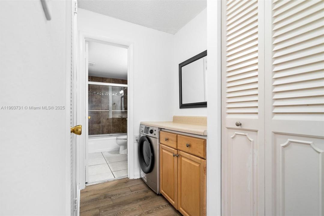 8900 Washington Blvd 205, Pembroke Pines, פלורידה 33025, ארצות הברית של אמריקה