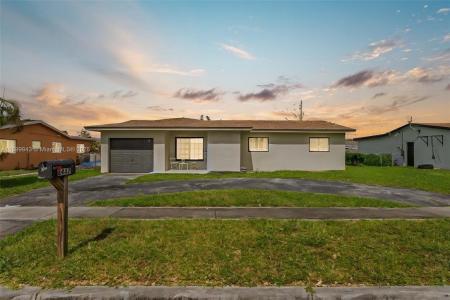 6447 NW 22nd St, Margate, Floryda 33063, USA