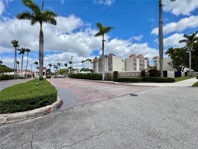 6175 NW 186th St 303, Hialeah, Florida 33015, USA