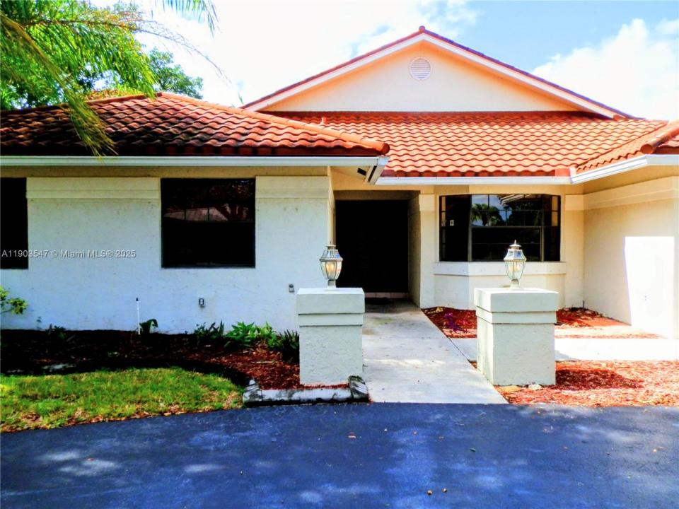 2700 NW 112th Ave 2700, Coral Springs, Флорида 33065, Соединенные Штаты