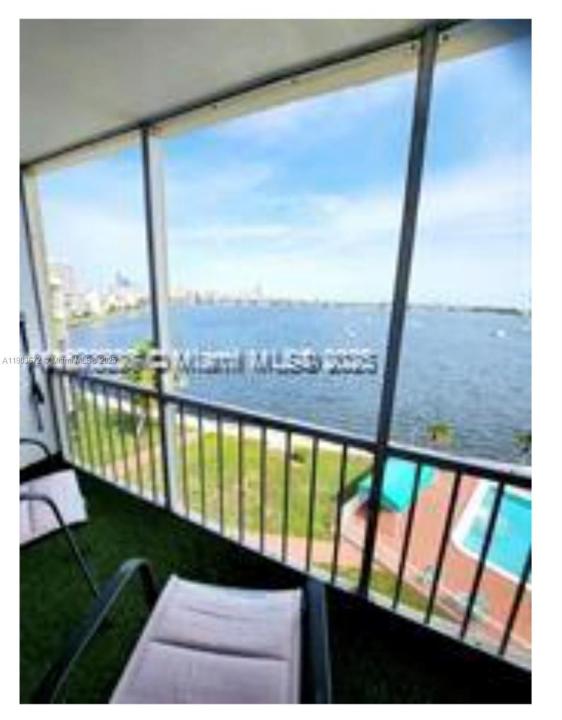 2910 Point East Dr M610, Aventura, Floride 33160, États-Unis