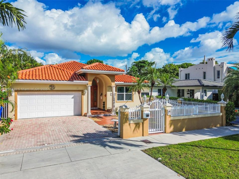 2935 SW 13th St, Miami, フロリダ 33145, アメリカ合衆国