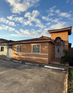 9287 NW 120th Ter 143, Hialeah Gardens, Florida 33018, Estados Unidos