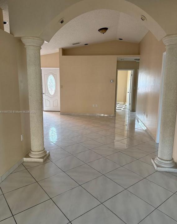 9287 NW 120th Ter 143, Hialeah Gardens, Florida 33018, Estados Unidos