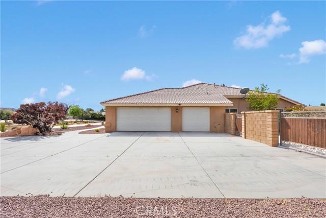 Kinai Road, Apple Valley, California 92307