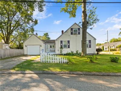 110 Heath Avenue, Warwick, Rhode Island 02888, États-Unis