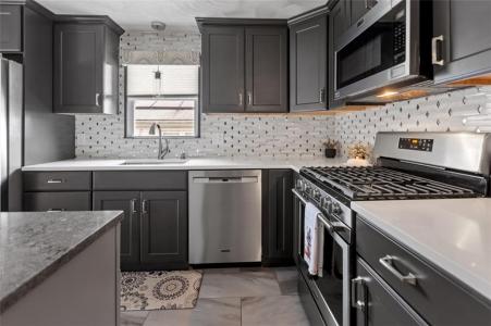 18 Lyman Avenue, Johnston, Rhode Island 02919, Stati Uniti