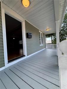 164 Norwood Avenue, Cranston, Rhode Island 02905, USA