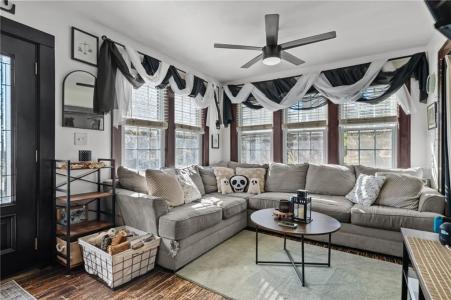 887 Main Street, Hopkinton, 로드아일랜드 02832, 미국