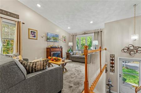 74 Plum Road, East Providence, Rhode Island 02915, USA