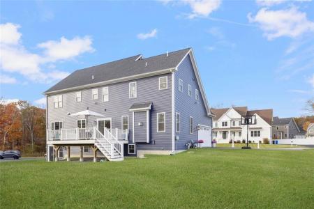 10 Scarlett Way, Cranston, Rhode Island 02921