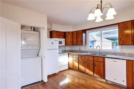 292 Pleasant Street 1, East Providence, Rhode Island 02916