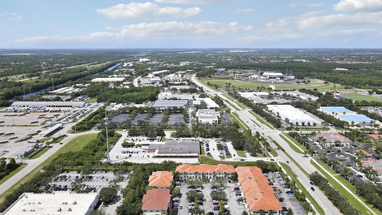 266 NW Peacock Boulevard 104, Port Saint Lucie, Florida 34986