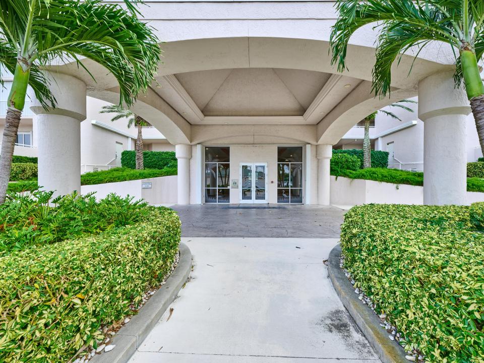 5051 N Highway A1a 9-3, SEAWARD AT ATLANTIC, Atlantic View Beach Club, Fort Pierce, Florida 34949