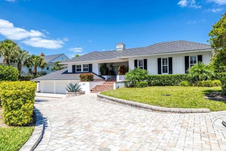 166 Ocean Way, Seagrove East, Vero Beach, Florida 32963
