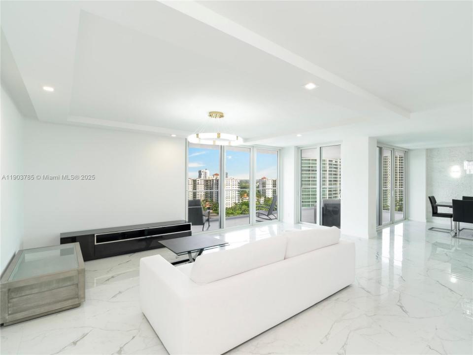 19707 Turnberry Way 18K, Aventura, Florida 33180, Amerika Birleşik Devletleri
