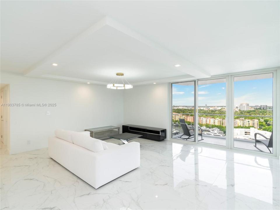 19707 Turnberry Way 18K, Aventura, Florida 33180, Amerika Birleşik Devletleri