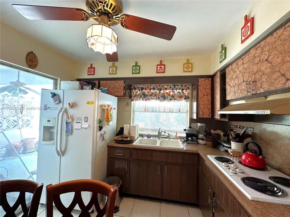 2431 Sabal Palm Dr, Miramar, Florida 33023