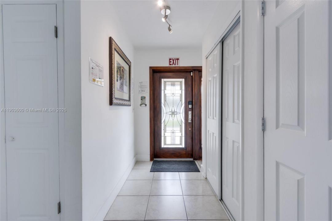 906 N 13th Ave, Hollywood, Florida 33019, Stati Uniti